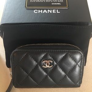 Chanel Lambskin Leather Quilted Coin Purse. Only used 2X .